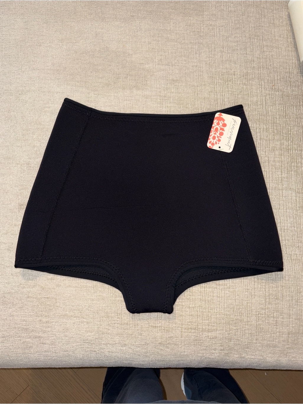 Abysse Parry Short Bikini 1.5mm Neoprene Bottoms Briefs Black Small New Nwt — image 7 of 8
